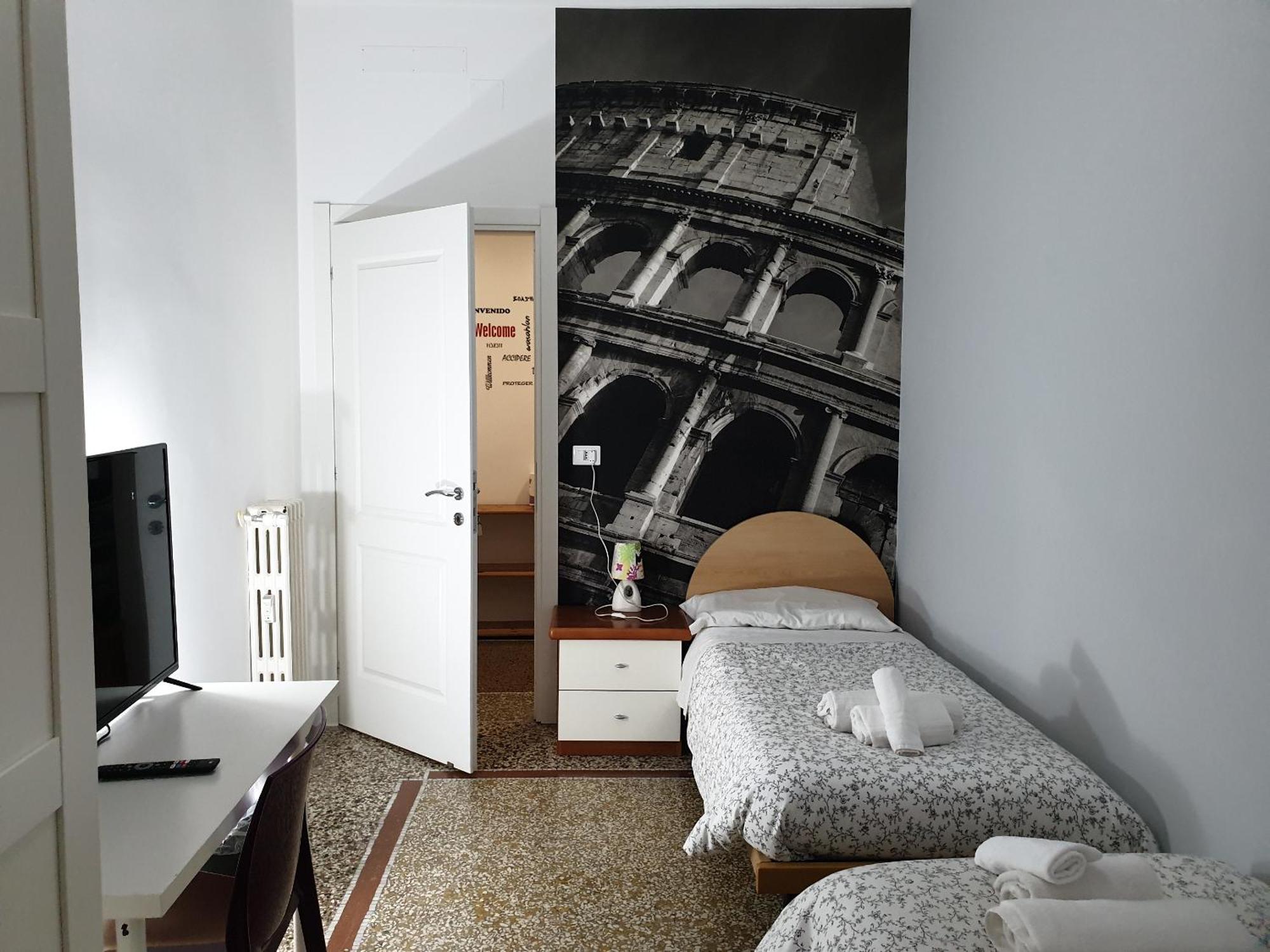 Lo Sguardo Sui Re Hotel Rome Bilik gambar