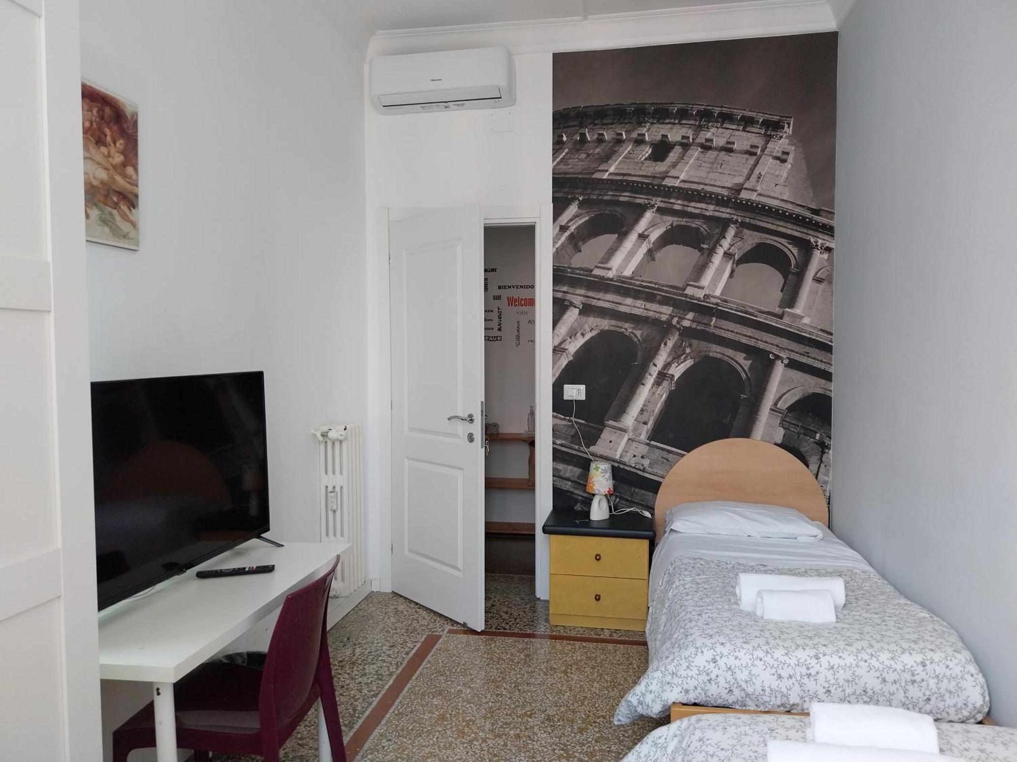 Lo Sguardo Sui Re Hotel Rome Bilik gambar